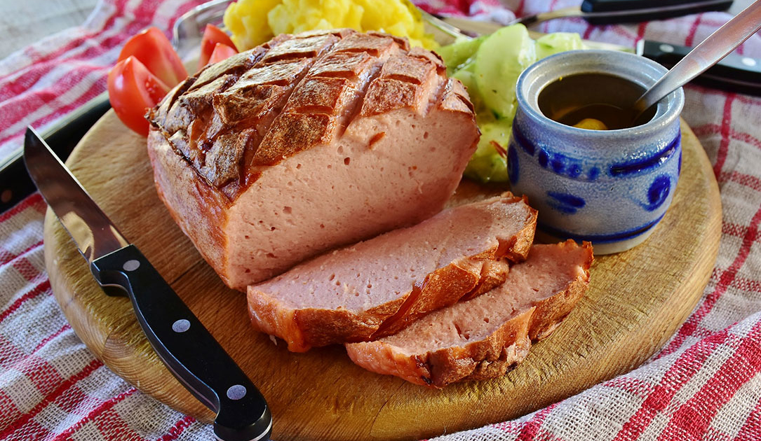 Leberkaes mit Kartoffelsalat